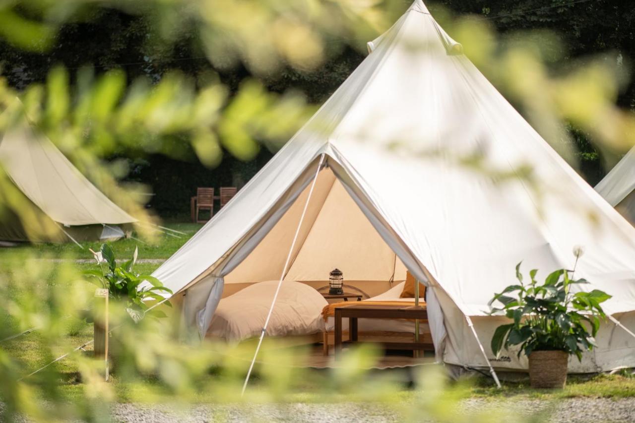 רושפורט Cocoon Village - Glamping - Domaine Des Grottes De Han מראה חיצוני תמונה